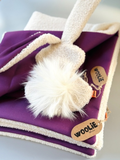 Zestaw fioletowy dwustronna mata wodoodporna + szeleszczący królik z owczym ogonkiem