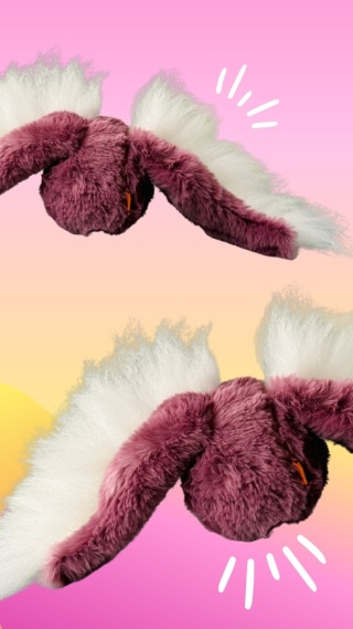 Wingoo - skrzydlata zabawka z owczym futrem i grzechotką