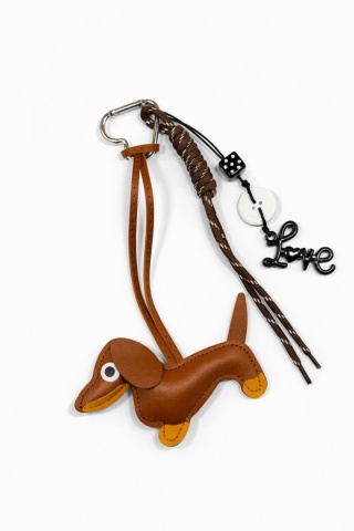 Breloczek "Dog Mom" brązowy