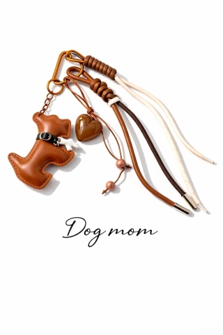 Breloczek "Dog Mom" brązowy duży